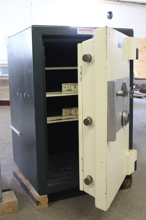 Used Chubb Trident 3420 TRTL30X6 Equivalent High Security Safe lackasafe